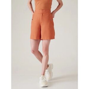 Athleta Voyager Linen High Rise Short in Sunbaked‎ Clay